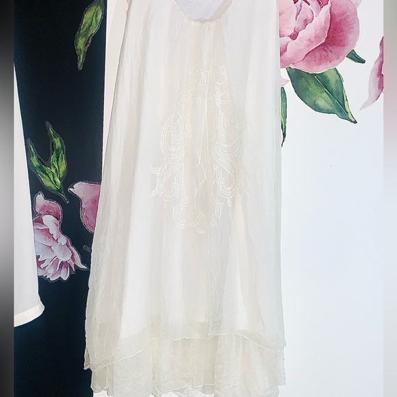 🪽100% SILK white dress🪽H TREND BRAND 🦋 from Italy. - Picture 4 of 8